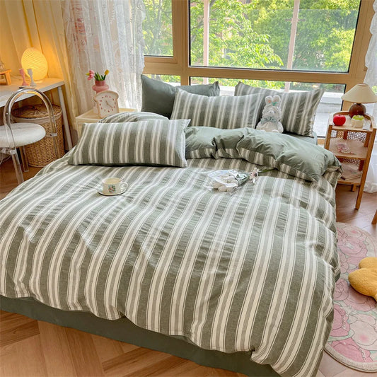 DecorBites™ Cozy Striped Cotton Bedding Set - Breathable & Soft Quilt Kit