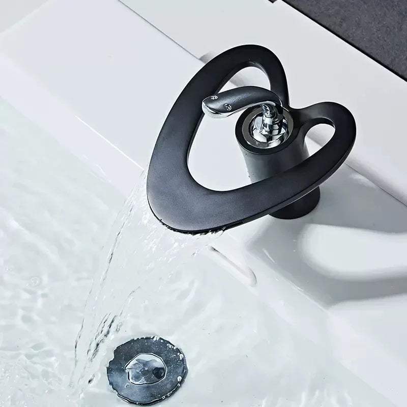 Decorbites™ Golden/Weiß & Schwarz Wasserfall Beckenarmatur - Messing Waschtischmischer - Heiß & Kalt