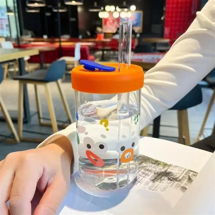 Decorbites™ Kawaii-Brille mit Deckel und Trinkhalm Bubble-Tea-Becher – 550 ml süßes Trinkgeschirr