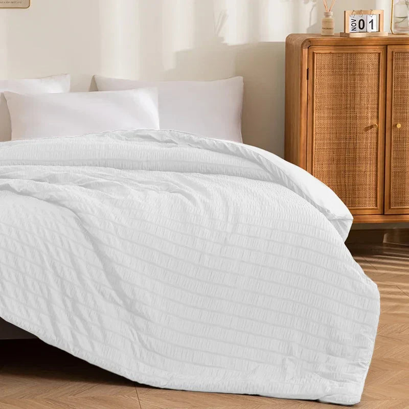 Decorbites™ King-Size Seersucker-Steppdecke: Weich, atmungsaktiv, Ganzjahres-Daunenbettdecke