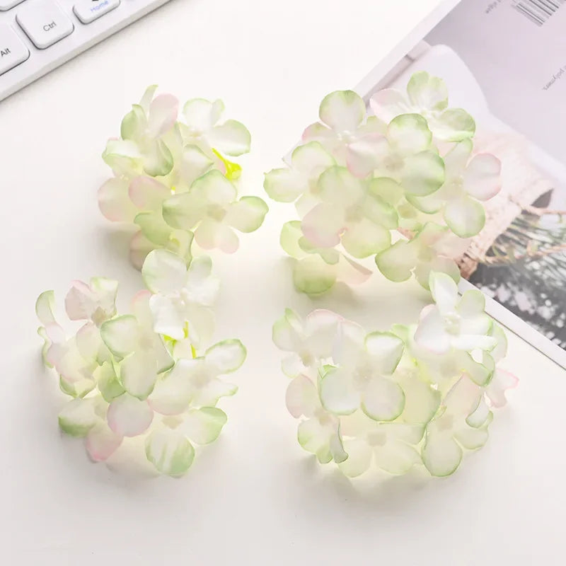 Decorbites™ Hortensienblüten: 30 Stk. 8 cm künstliche Blumen für Heimdekoration, Hochzeit, DIY-Kränze