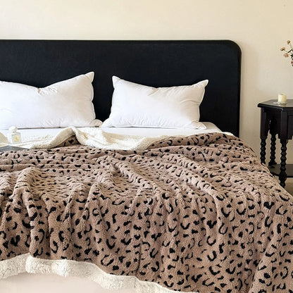 Decorbites™ Leopard-Muster-Doppellagige Woll-Decke – Unwiderstehlich Weich & Warm