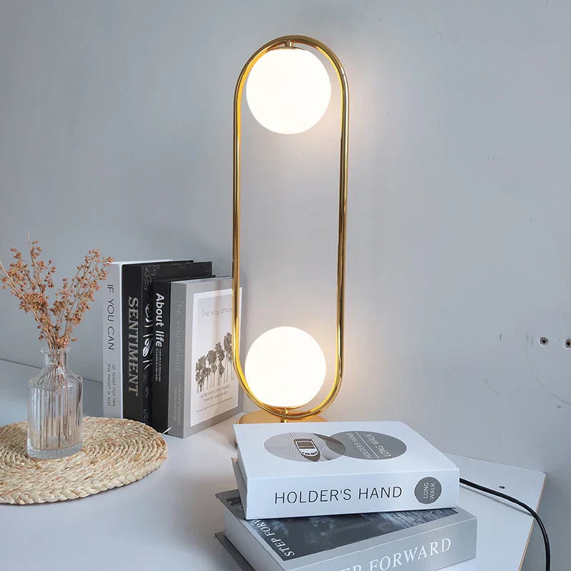 Decorbites™ Goldener Körper Glas LED Schreibtischleuchte - Modernes Nordisches Art Deco Design
