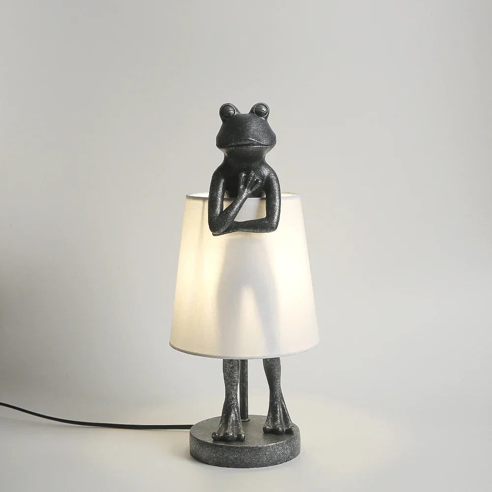 DecorBites™ Frog Resin Desk Lamp: Retro Design LED Bedroom Lighting Fixture