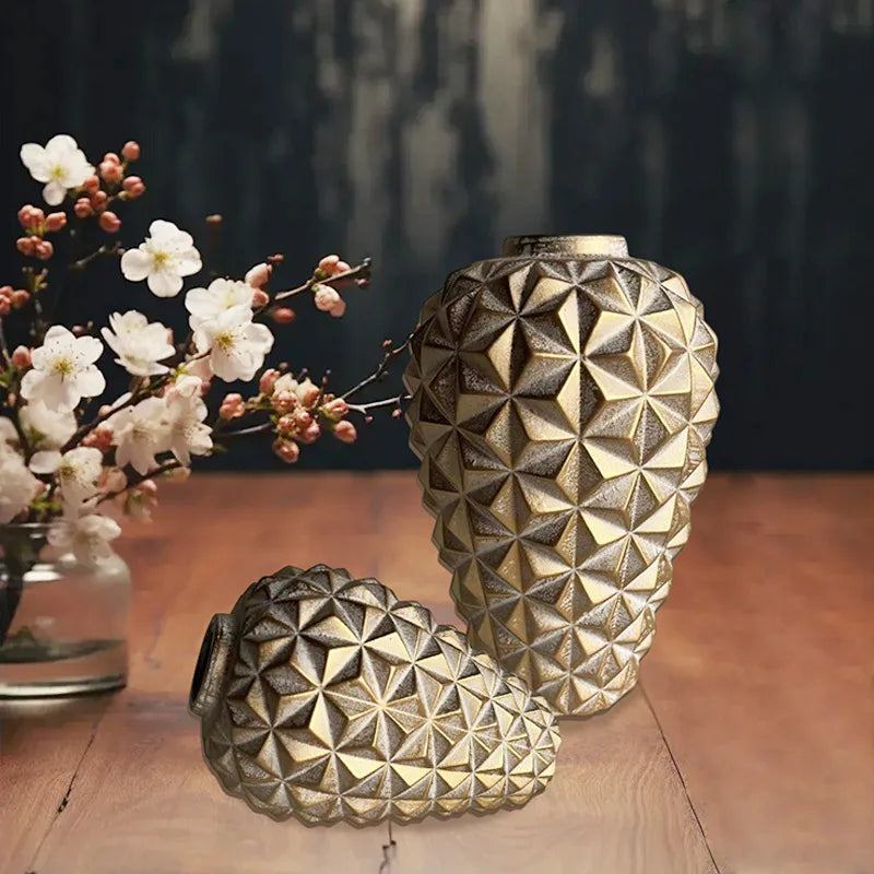 DecorBites™ Geometric Diamond Ceramic Vase: Stylish Flower Arrangement Décor Jar