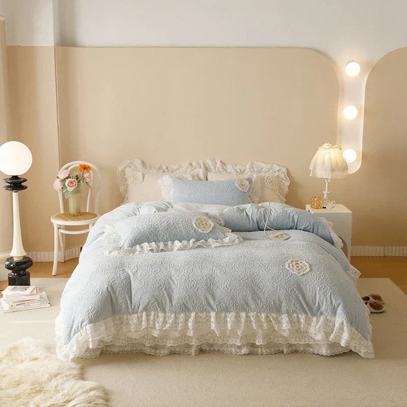 Decorbites™ Luxus-Geschnitztes Samt-Spitzen-Volants-Bettwäsche-Set mit Steppdecken-Bettrock
