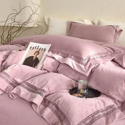 Decorbites™ Kuscheliges Samt-Spitzen-Bettwäsche-Set: Daunendeckelbezug, Laken, Kissenbezüge – 4 Teile warm & stilvoll