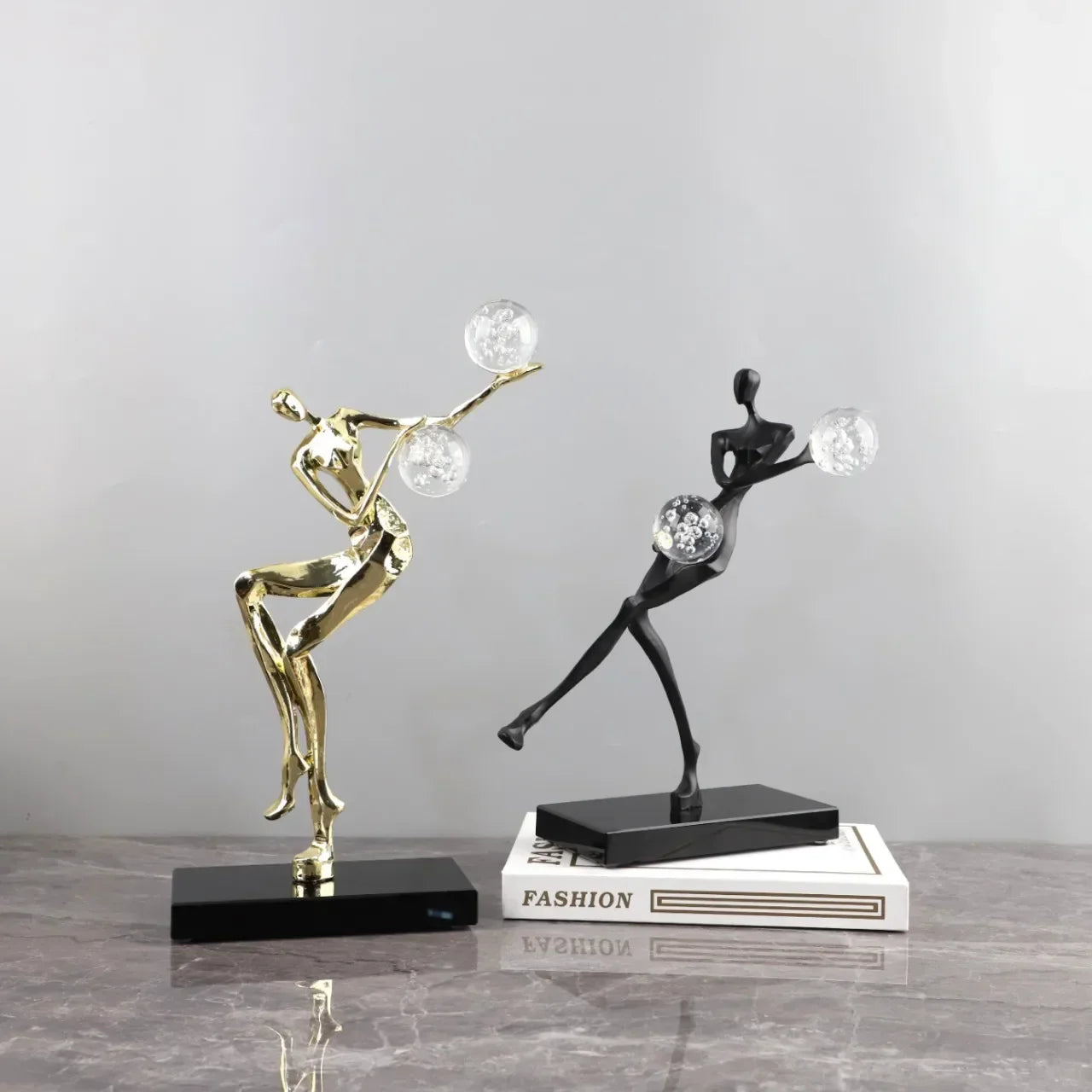Decorbites™ Goldener Mann Tanzende Kristallkugel Akrobatik-Skulptur-Figur zur Heimdekoration