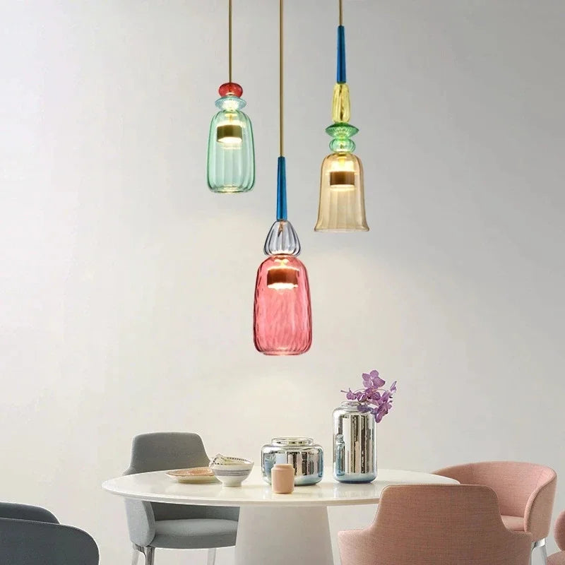 Decorbites™ Glas-Nachttischleuchte: Moderner farbenfroher Kronleuchter für Küche, Kaffeebereich und Schlafzimmer