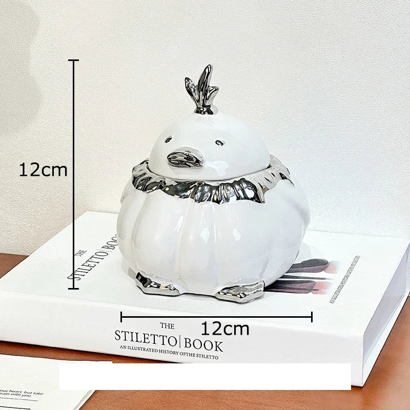 DecorBites™ Duck Shaped Ceramic Ashtray with Lid - Windproof Smoking Accessories