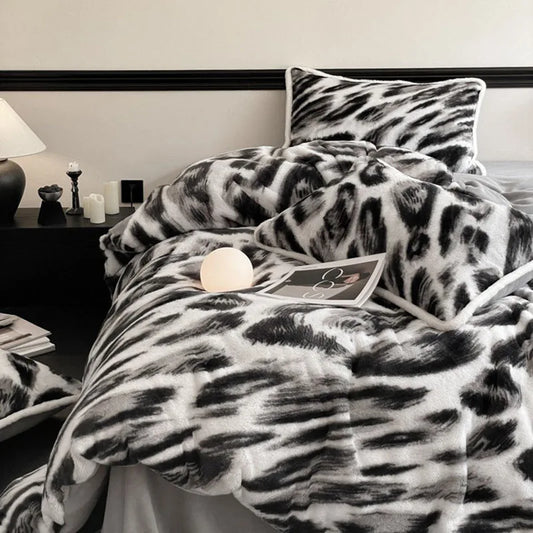 DecorBites™ Cozy Rabbit Hair Bed Set, Queen Size Comforter for Winter Luxury Comfort