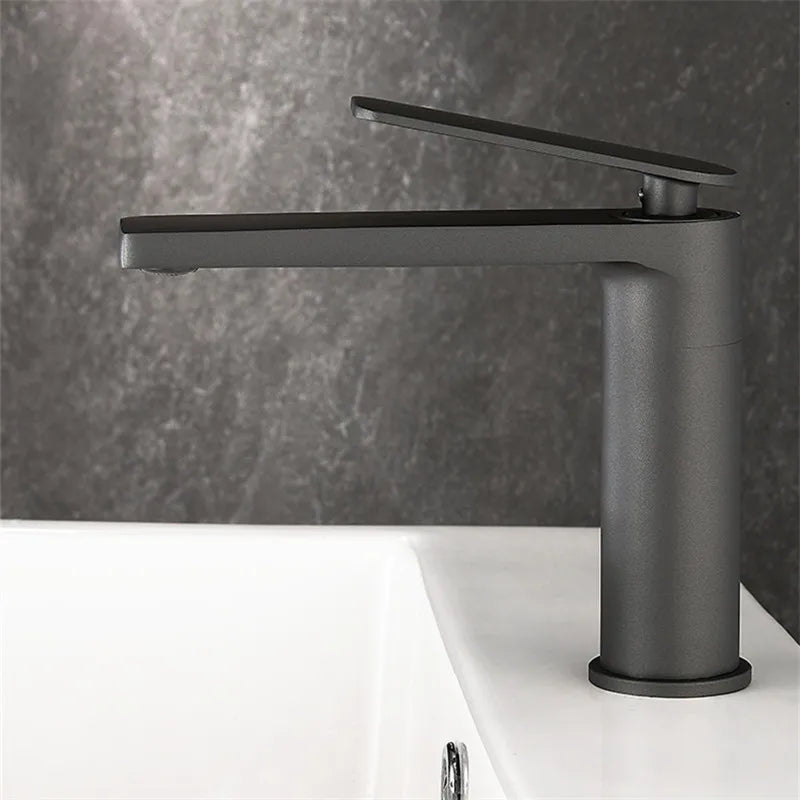 Decorbites™ Gewehr Grau Wasserfall Beckenarmatur - Messing Heiß Kalt Waschbeckenarmatur