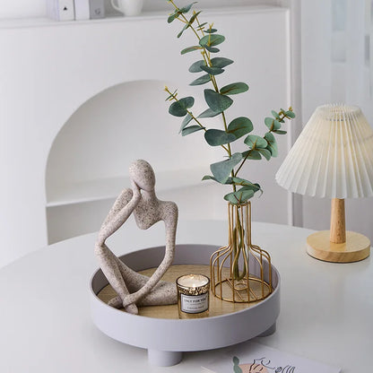 Decorbites™ Abstrakte Denkerin Frau-Figur Harz-Skulptur Modernes Kunst-Dekor Handwerksornament
