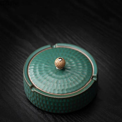 Decorbites™ Grüne Keramik-Aschenbecher mit Deckel - Winddicht mit Hammer-Muster - Raucherzubehör