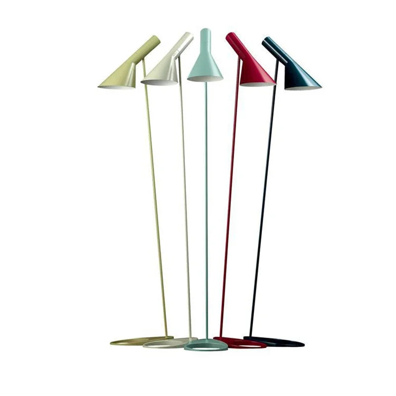 Decorbites™ verstellbare LED-Stehlampe – Nordischer kreativer Industrie-Stil für Wohnzimmer und Schlafzimmer