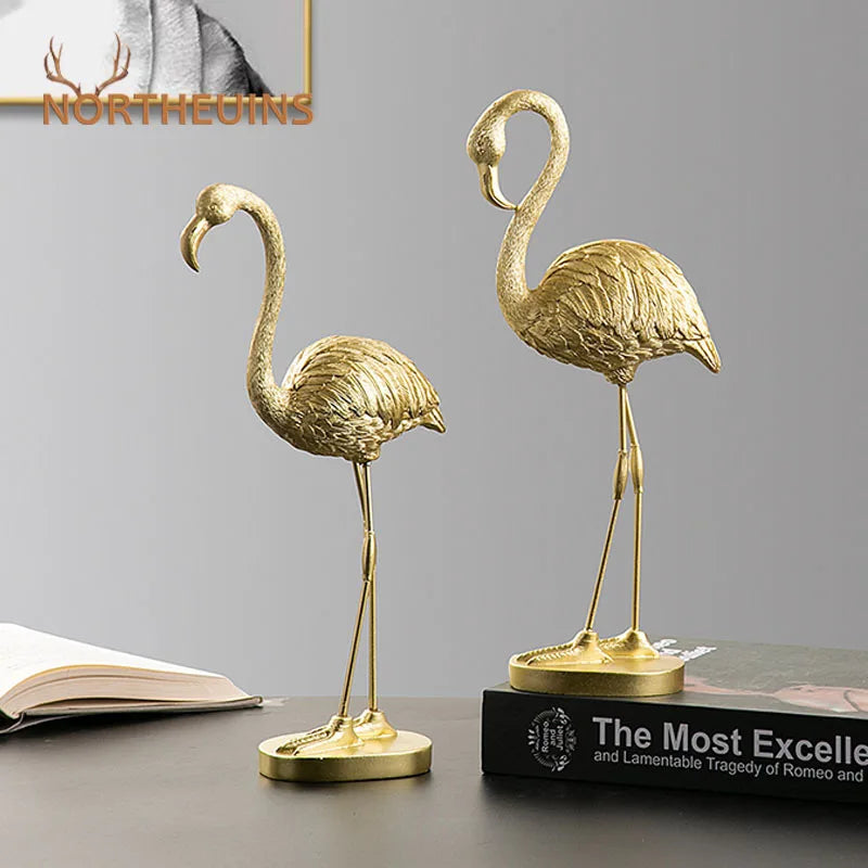 Decorbites™ Goldene Flamingo-Harzfiguren: Luxus-Tierdekoration für Zuhause & Büro