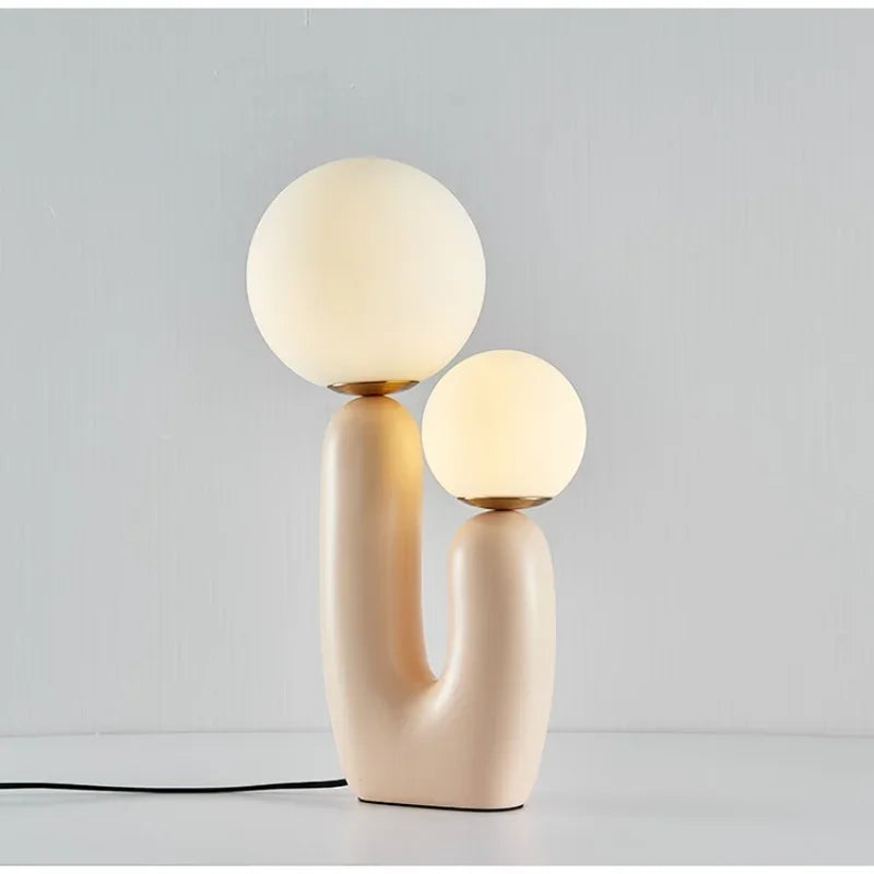 Decorbites™ Glas-Tischleuchte: Postmoderne Harz-Nachttischlampe für Wohnzimmer- und Schlafzimmer-Dekoration