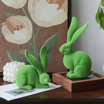 Decorbites™ Abstrakte Hasen-Figuren: Flauschige Hasen-Resin-Kunst-Dekorationsornamente