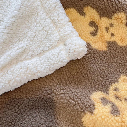 Decorbites™ Kleiner Bär Lamm Plüschdecke, doppellagige warme Fleece-Abdeckung