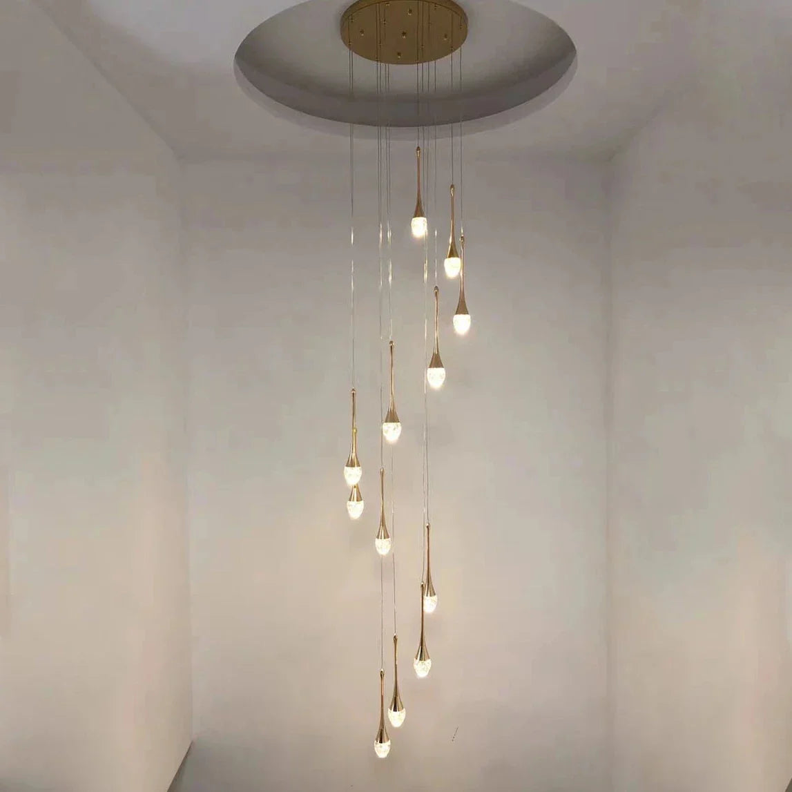 Decorbites™ Kristall-LED-Kronleuchter: Luxuriöse hängende Lichter für lange Treppenhäuser im Wohnzimmer oder Foyer