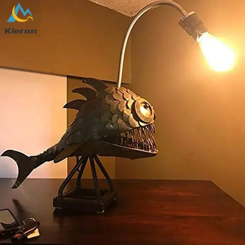 Decorbites™ Laternenfisch-LED-Tischleuchte für Schlafzimmer, Arbeitszimmer und Wohnzimmer-Dekoration
