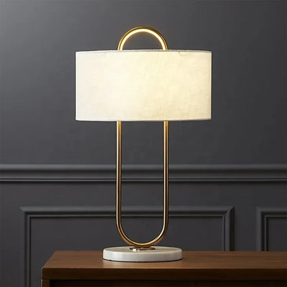Decorbites™ Gold Luxus-LED-Tischleuchte mit weißem Lampenschirm für die Dekoration von Zuhause und Hotel