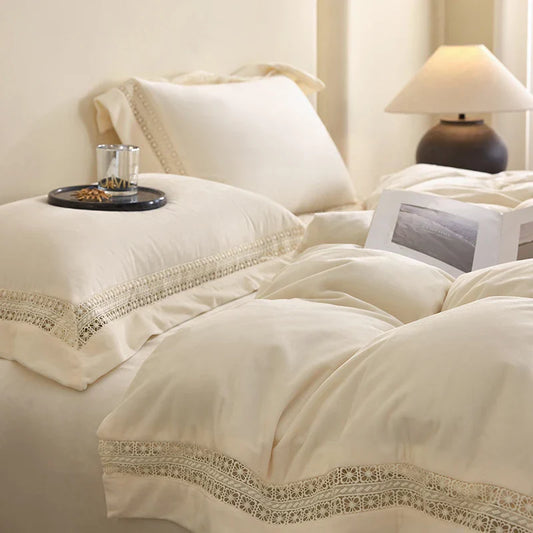 DecorBites™ Cozy Velvet Lace Bedding Set: Duvet Cover, Sheet, Pillowcases - 4Pcs Warm & Stylish