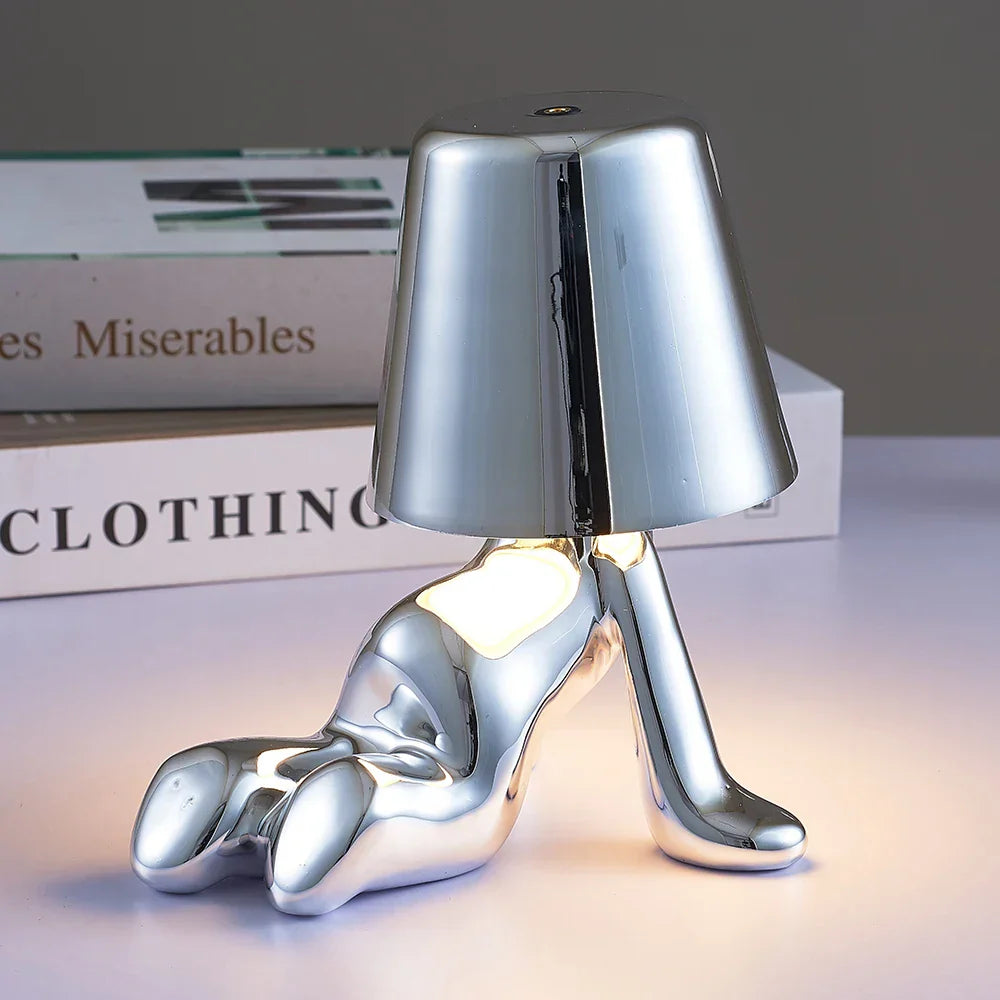 Decorbites™ Kleiner Goldener Mann Tischlampe – Kunst-Dekor-Nachtlicht für Wohnzimmer und Kinderzimmer