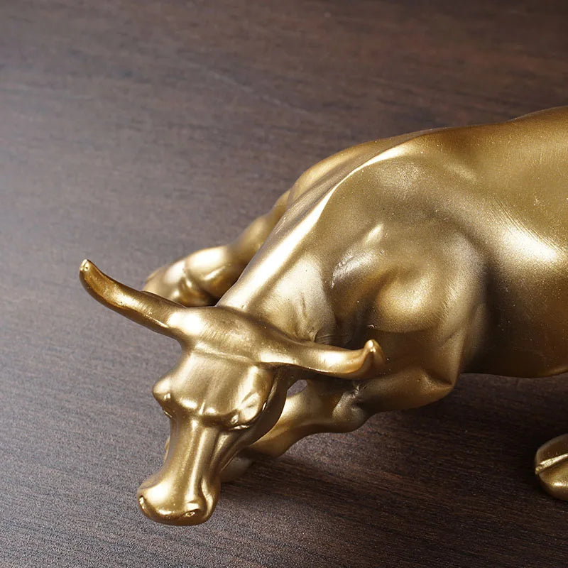 Decorbites™ Gold Wall Street Bull Statue: Bürodekor, Wohnzimmerornament, Schreibtischdekoration