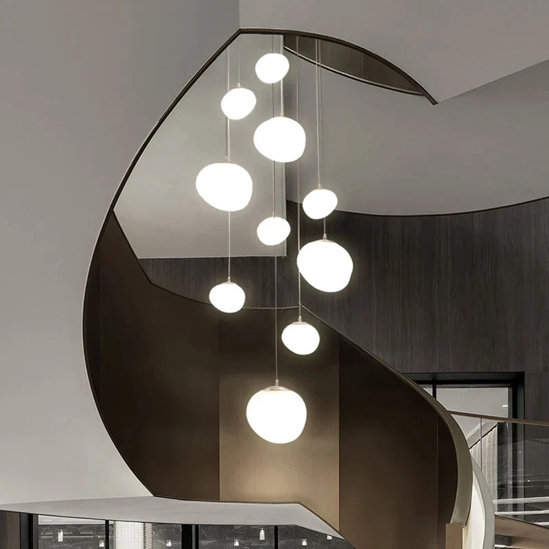 Decorbites™ Gregg Glass Hängeleuchte - Weiße LED-Kieselstein-Pendelleuchte für Villentreppen & Geschäfte
