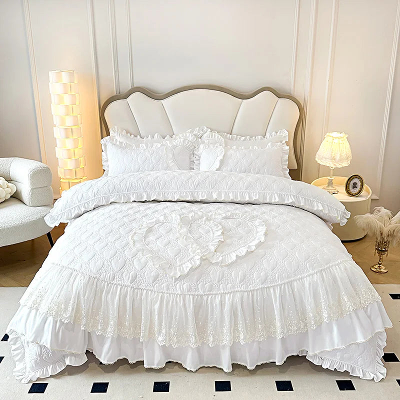 Decorbites™ Koreanische Prinzessin-Stil-Bettwäsche-Set mit Spitzenvolants und Liebesthema