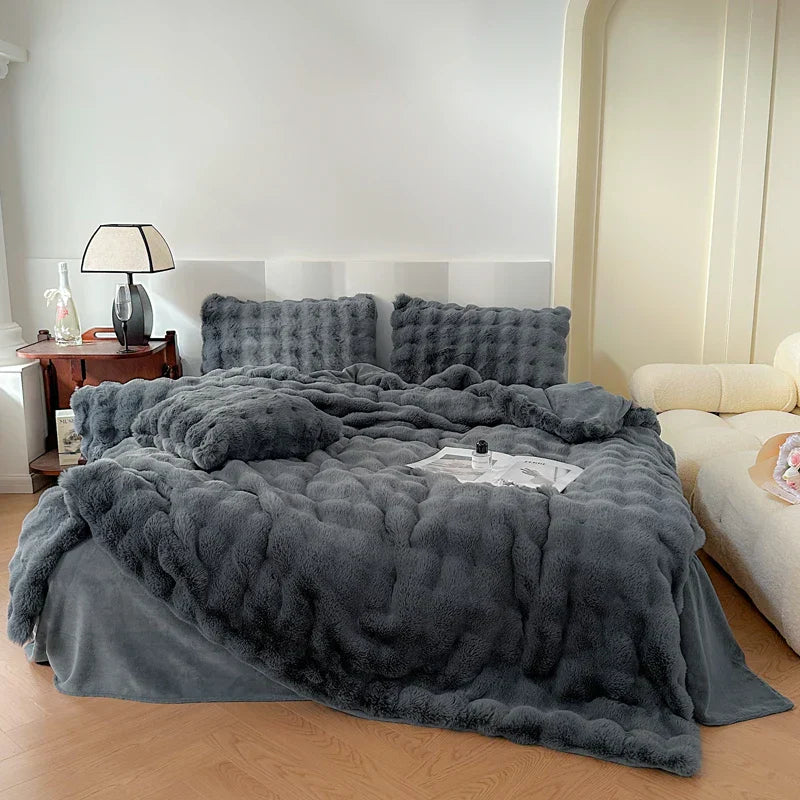 Decorbites™ Deluxe Kunstkaninchenfell-Bettwäsche-Set: Weiches Samt, Plüschige Wärme für den Winter