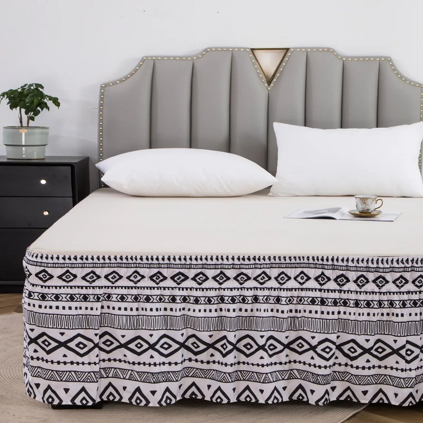 DecorBites™ Elastic Band Diamond Lattice Ruffled Bed Skirt for Queen Size Mattress