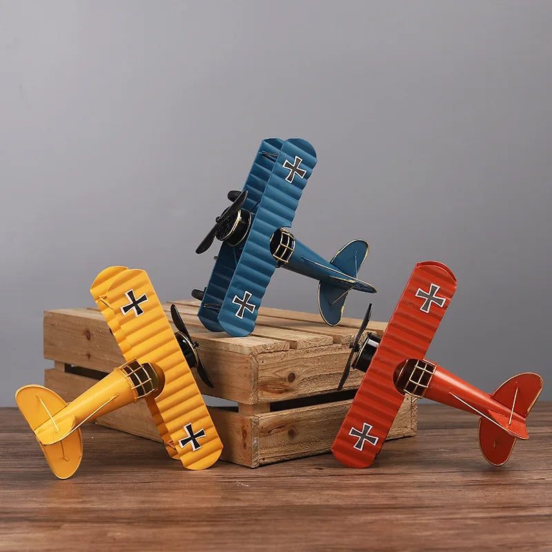 Decorbites™ Eisenflugzeug-Figur Modell: Vintage-Home-Dekoration & Kinder-Geschenk