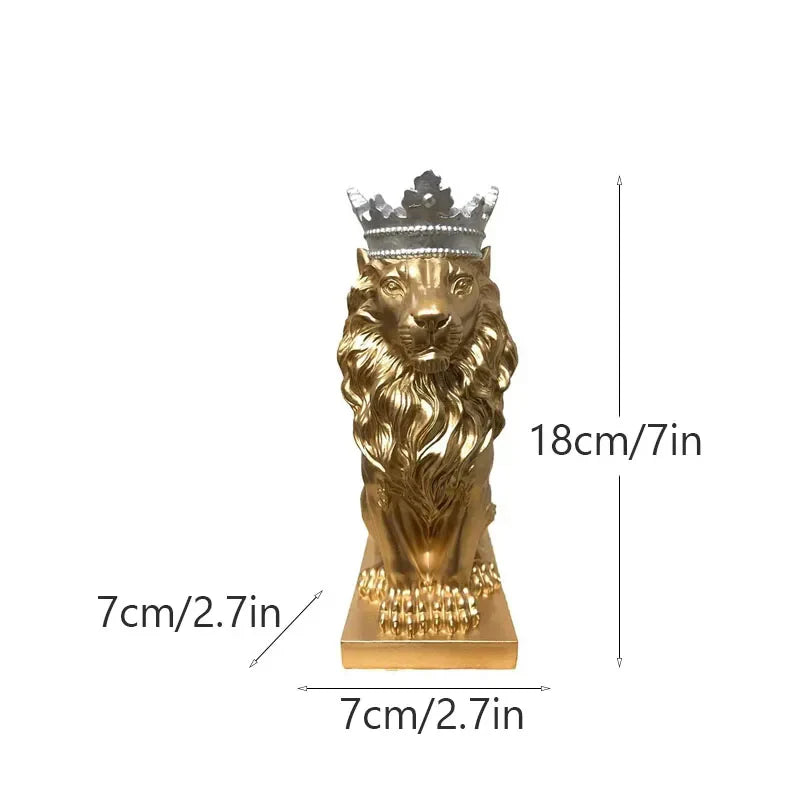 Decorbites™ Goldene Krone Löwenkönig Statue 17 cm Höhe Nordische Handwerkskunst Dekoration für Zuhause und Büro
