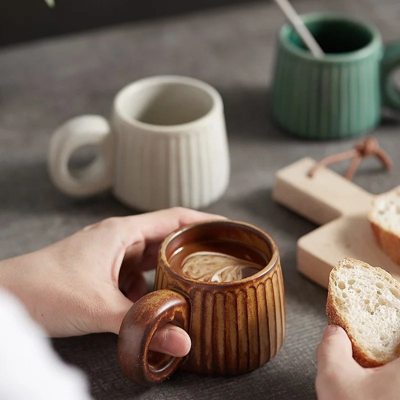 Decorbites™ Handgefertigte nordische Keramik-Tasse mit Ringgriff – Retro-Stil