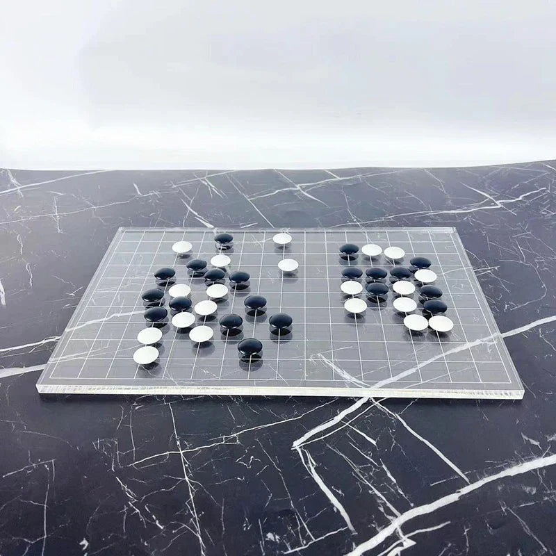 Decorbites™ Geometrisches Schach-Set - Minimalistisches Schachbrett & Figuren für entspannte Partien