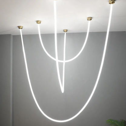 Nordic Linear Metal Pendant Light in Black or Gold