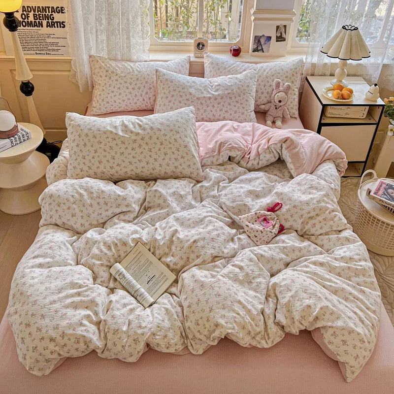 DecorBites™ Cloud Touch Ultra Soft Duvet Cover Set in Sweet Design & Double Layer Yarn