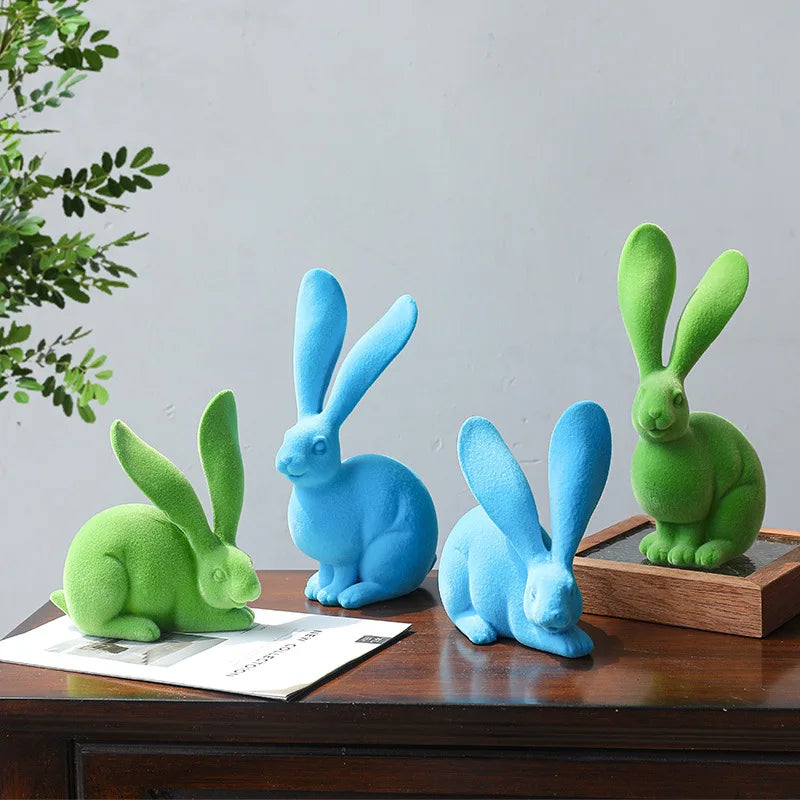 Decorbites™ Abstrakte Hasen-Figuren: Flauschige Hasen-Resin-Kunst-Dekorationsornamente