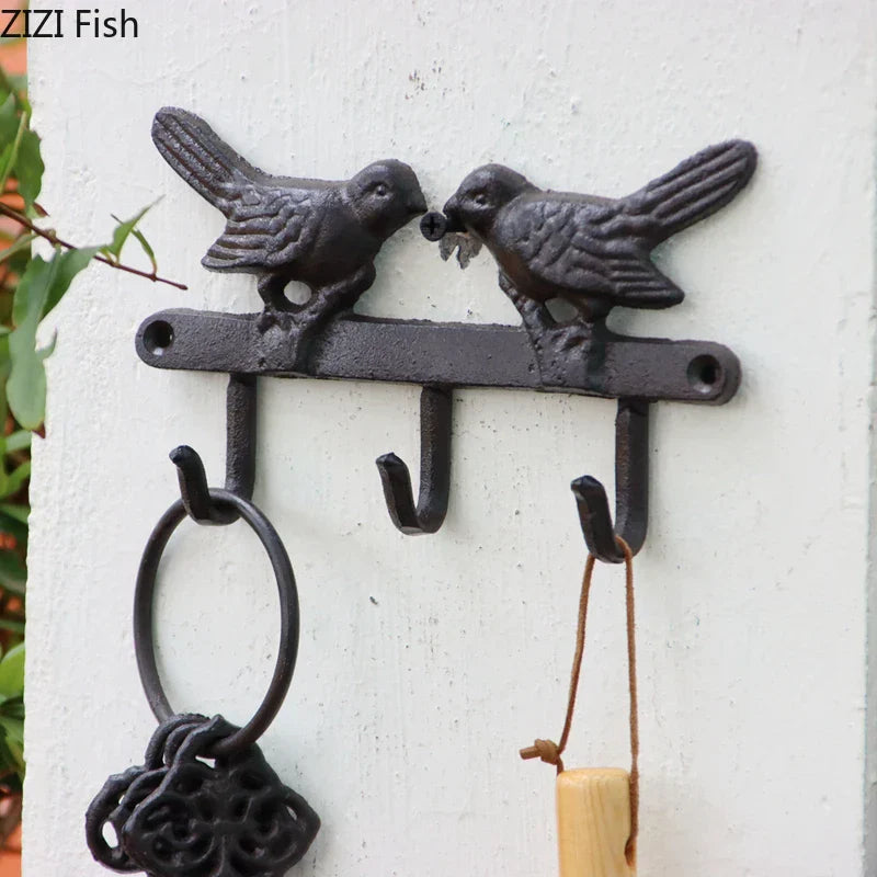 Decorbites™ Vogelhaken-Wandregal | Schwarzes Eisen-Garderobenständer für vintage Outdoor-Dekoration