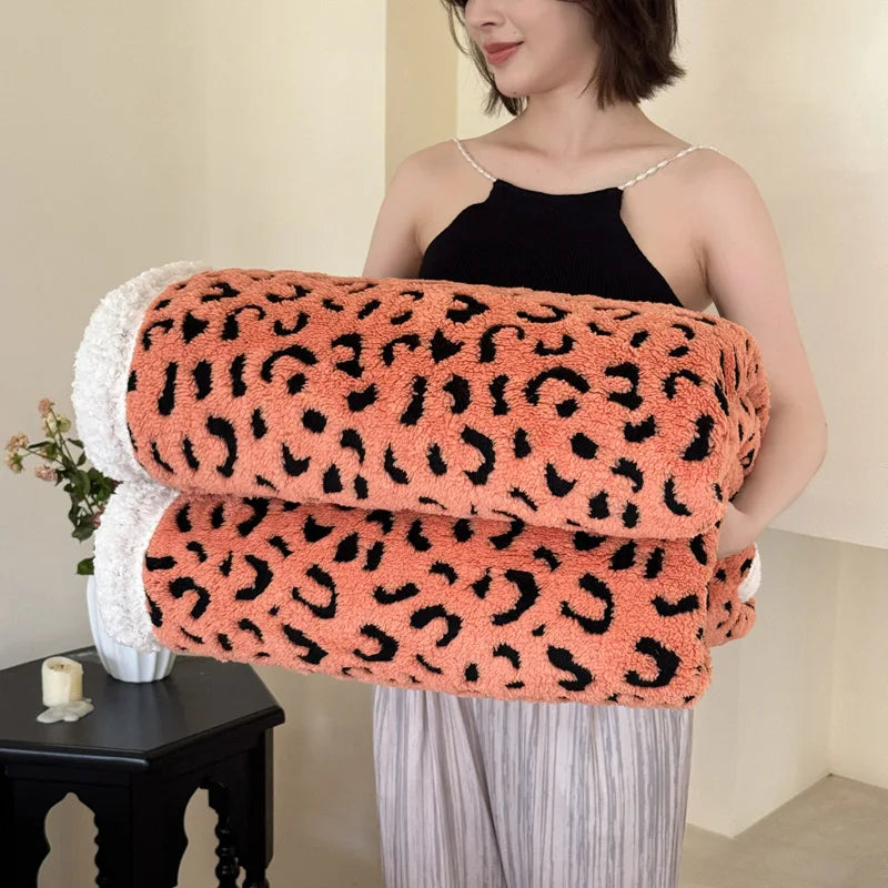 Decorbites™ Leopard-Muster-Doppellagige Woll-Decke – Unwiderstehlich Weich & Warm