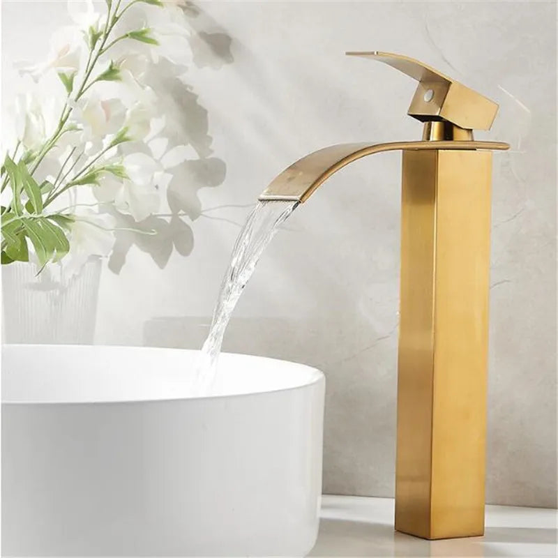 Decorbites™ Gold Badezimmerarmatur: Messing-Roségold Waschbecken-Wasserfall-Mischbatterie