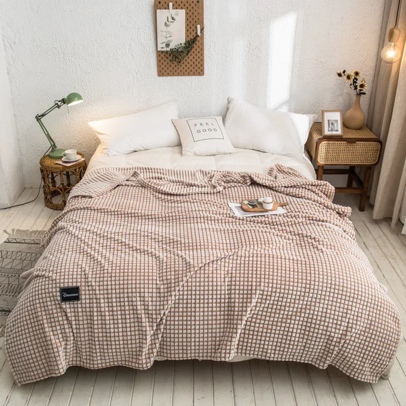 Decorbites™ Grauer Karo-Korallen-Fleece-Bettdecke - Einzel-/Queen-/King-Größe Gemütliche Flanell-Bettüberwurf