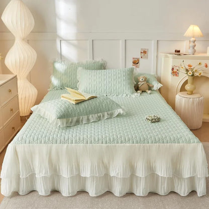 Decorbites™ Spitzen-Volants-Kühlendes Bettrock-Set mit Kissenbezügen