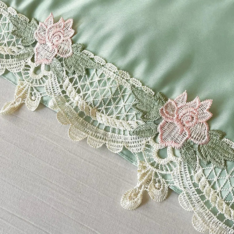 Decorbites™ Spitzendekor Blumenstickerei Kühle Bettdecke - Maschinenwaschbare Sommerquilt