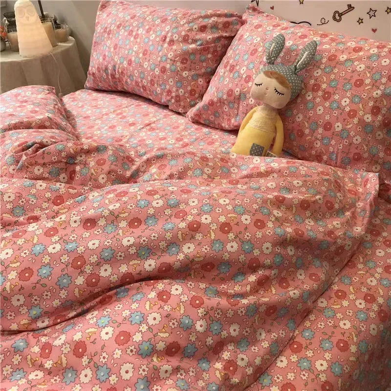 DecorBites™ Cute Cartoon Printed Bedding Set | Washed Skin-Friendly | Queen/King Size