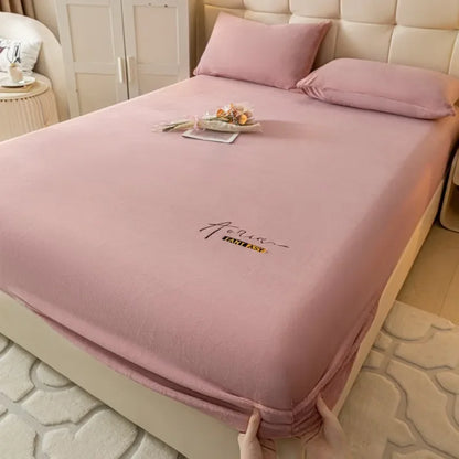 DecorBites™ Cozy Velvet Fitted Sheet: Thick Warm Bed Cover for Bedroom Living Room
