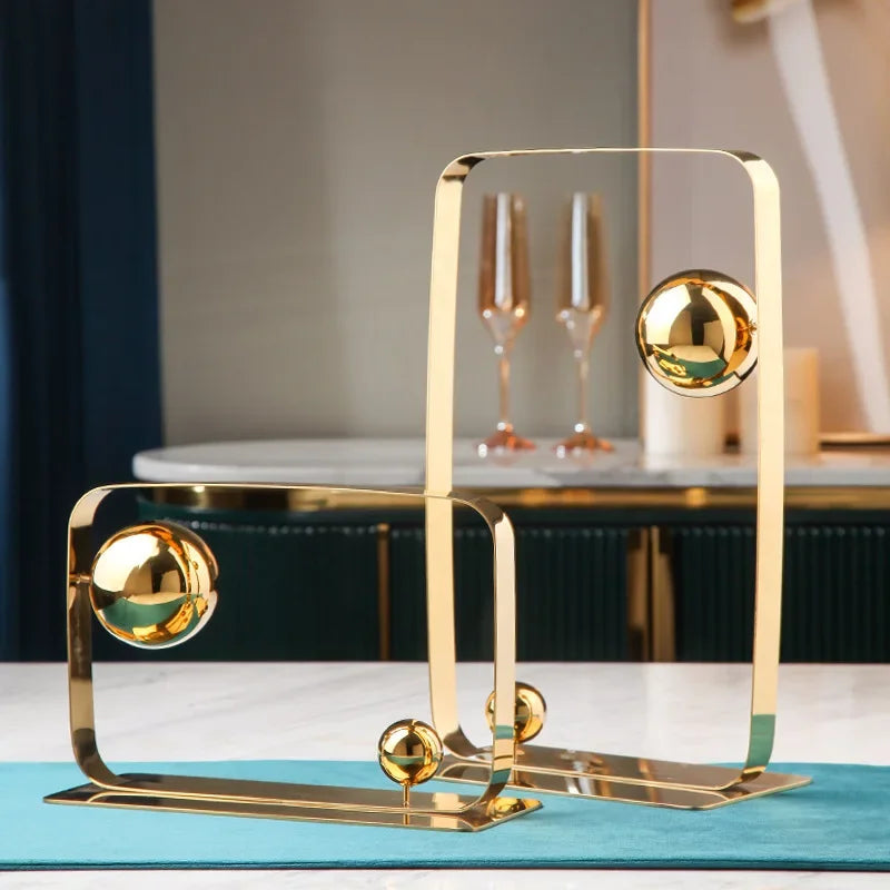 Decorbites™ Goldener Ball-Würfel Edelstahl-Skulptur – Wohnungsdekorationsornament