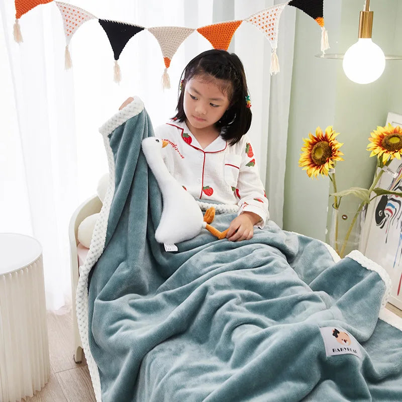 Decorbites™ Kinder-Flanell-Nickerchen-Decke - Leicht & Gemütlich Einzelbettüberwurf